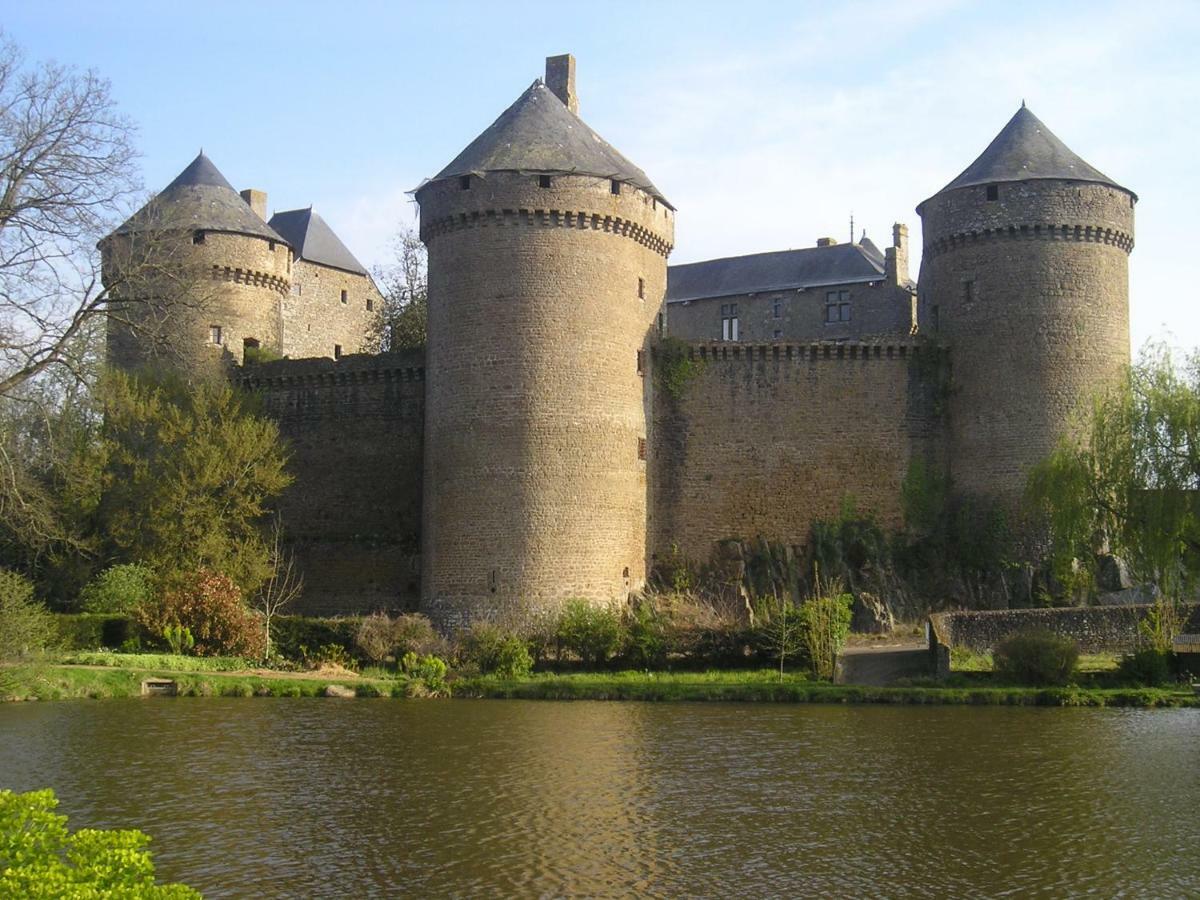 Chambres D'Hotes La Belle Taille Lassay-les-Chateaux ภายนอก รูปภาพ